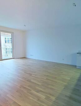 Darf's ein bisschen mehr sein? 3 Zimmer mit EBK, zwei Balkonen, Gäste-WC u.v.m. in Neukölln zum Zweitbezug! - Berlin