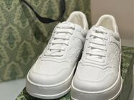 Weiße sneaker - Berlin