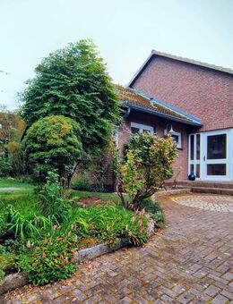 Heimelige 2-Zimmer Dachwohnung im Grünen! - Mustin (Schleswig-Holstein)