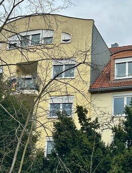 Vermietete 4-Zimmer-Maisonette-Wohnung mit Balkon, Tiefgaragenstellplatz und zusätzlichem Carport - Sonneberg