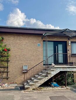 *RESERVIERT* Sanierter Hochparterre-Winkelbungalow mit Einliegerwohnung - Hamm