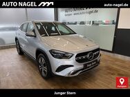 Mercedes GLA 200, Progressive, Jahr 2023 - Kempen