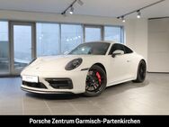 Porsche 992, Carrera 4 GTS Spurwechselassistent, Jahr 2023 - Grainau