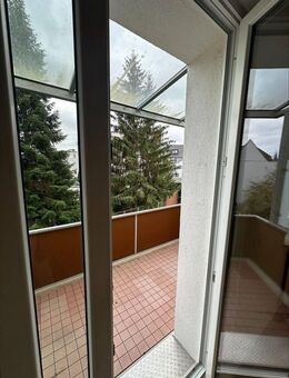 Schöne 3-RW - Balkon - Tageslichtbad mit Dusche - Magdeburg