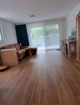 Modernes Wohnen mit vielen EXTRAS - Helle 4 Zimmerwohnung in neuwertigem Zustand!!! mit PV Anlage! - Jestetten