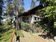 Wohnhaus in idyllischer Lage mit Carport und zwei Schuppen - Walderbach