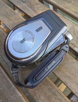 Sehr schön: Canon Camcorder DC20 E m. CA-570 S Netzteil DVD - Dettum