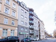 Schicker Neubau mit Aufzug, großem Balkon, Einbauküche und Stellplatz, am Sechsstädteplatz. - Görlitz