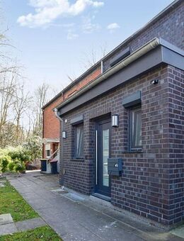 Kernsaniertes Mittelreihenhaus mit modernem Design in begehrter Lage von Hamburg-Niendorf! - Hamburg