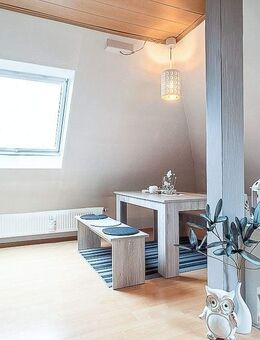 GEMÜTLICH - helle Dachgeschosswohnung in Neunkirchen zu verkaufen! - Neunkirchen (Saarland)