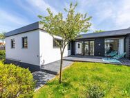PROVISIONSFREI: Erstbezug nach Kernsanierung. 206?m² Bungalow, Garten & Garage. Objektvideo. - Memmelsdorf