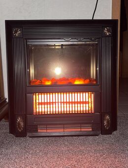Elektrischer Kamin/ Heizofen- dekorativ und funktional - Emstek