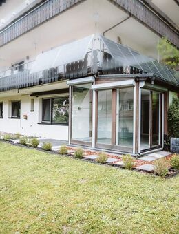 **Top Deal in 2025: 2,5-Zi-ETW, Garten, Garage, sofort bezugsfrei in Bad Wildbad** - Bad Wildbad