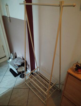 Kleiderständer und Schuhregal mit zwei Regalen - Berlin