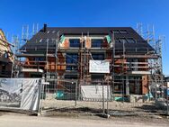 IM BAU | Attraktive Erdgeschosswohnung mit 2 Terrassen, Garten und Tiefgarage - München