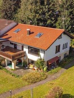 Familienfreundliches Haus mit zwei Wohneinheiten und großem Garten in ruhiger Lage von Neutrauchburg - Isny (Allgäu)