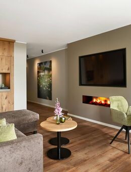 Werden Sie Eigentümer Ihres Feriendomizils! 50m² Komfort Suite Deluxe mit Balkon o. Terrasse "Erle" - Daun