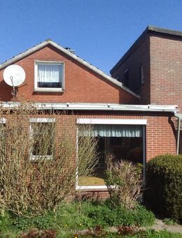 Renovierungsbedürftiges Wohnhaus mit 1-Zimmer-Appartementv in Bockhorn - Bockhorn (Niedersachsen)