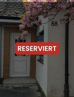 Charmant und preiswert: Sanierungsbedürftige Doppelhaushälfte in Buchenbühl - Nürnberg