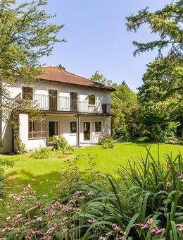 Perfekt für Familien: Soeben hochwertig renoviertes Einfamilienhaus mit Garten - München