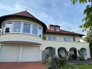 Einzigartige Villa auf der Sonnenseite von Warburg - Warburg (Hansestadt)