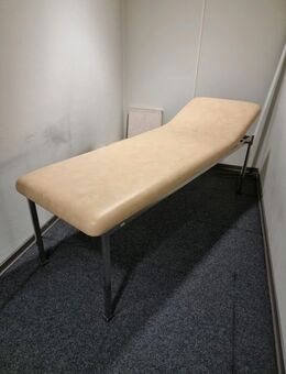 ✅️ Untersuchungsliege Behandlungsliege Liege mit Kopfstütze‼️ - Hannover