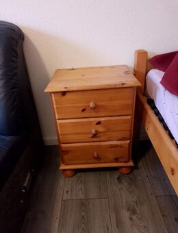 Schlafzimmer Nachtschrank zu Verkaufen - Saarbrücken