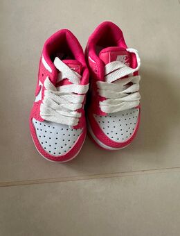 Kinder Nike Sneaker weiß pink, neu und ungetragen - Neustadt (Rübenberge)