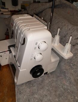 4-Faden-Overlock Mod.MJ644D-LE - Geesthacht Zentrum