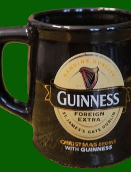 Bierkrug Keramik , Guinness rise together , Christmas begins with Guinness , Dublin , K328 - Görlitz