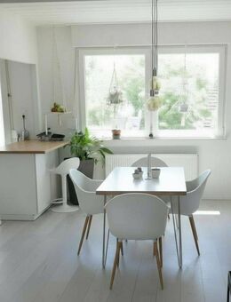 Möblierte Maisonette Wohnung in Brühl 11 Minuten bis nach Köln - Brühl (Nordrhein-Westfalen)