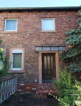 BERK Immobilien - Wohnhaus mit Nebengebäude ++ ideales Bauträgergrundstück zur Neubebauung ++ - Stockstadt (Main)