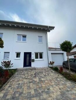 Wohnung mit Reihenhauscharakter in Steißlingen - Steißlingen