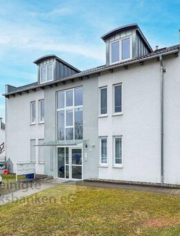 Tolle 3 Zimmerwohnung mit großem Balkon und TG Platz. - Reutlingen
