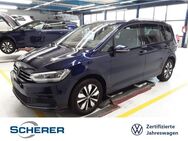 VW Touran, 1.5 TSI MOVE TRAVEL, Jahr 2023 - Saarbrücken