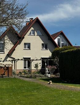 Ideal für Familien und anspruchsvolle Paare - großes EFH mit Charme, Pool, Garten und Solaranlage... - Raguhn-Jeßnitz