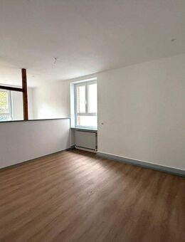 Altbaucharme trifft Neckarlage - frisch renovierte 3-Zimmer-Wohnung im Herzen von Heilbronn - Heilbronn