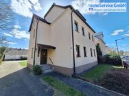 Teilvermietetes Dreifamilienhaus in schöner Wohnlage mit zwei Einzelgaragen - Nürnberg