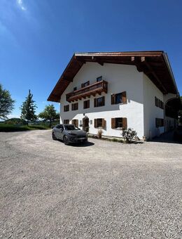 in Stück Landliebe – 4-Zimmer-Wohnung im stilvollen Bauernhofambiente - Glonn