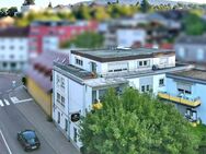 Attraktive Penthousewohnung mit großer Terrasse und Rundumblick - Baden-Baden