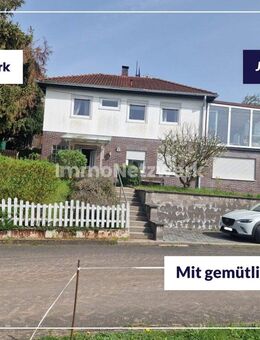 Charmantes Einfamilienhaus mit Einliegerwohnung und Wintergarten in ruhiger Lage! - Alheim