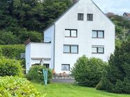 Großzügiges Wohnhaus mit ELW in unverbaubarer Ortsrandlage - Nähe Neustadt (Wied)! - Neustadt (Wied)