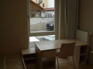 Studentenhaus sucht neuen Bewohner! Universitätsstr. Möbliertes Studenten 1-Zi.-Appartment in zentrumsnaher Lage - Erlangen