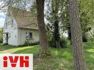 Kleines Wohnhaus / 2 Baugrundstücke in herausragender Wohnlage von Schwarmstedt - Schwarmstedt
