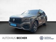 VW Touareg, 3.0 V6 TDI R-Line, Jahr 2020 - Wesel