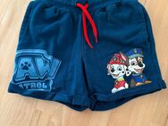 2 kurze Jungen Stoff Hosen der Marke Paw Patrol und Kiki&Koko, Größe 104 - Wadgassen