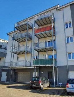 Altersgerechte 2,5 Zimmerwohnung in einer Seniorenanlage mit Balkon-EBK und Stellplatz - Sulzbach-Laufen