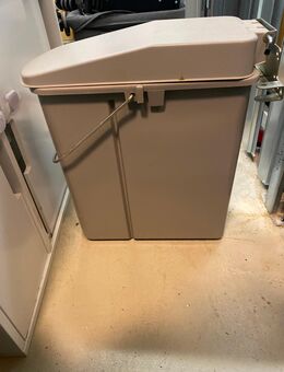 Mülleimer für Unterschrank - Röthenbach (Allgäu)