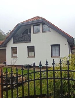 Charmantes Domizil: Haus mit Pool und malerischer Teichlandschaft - Schipkau