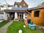 Saniertes Liebhaberhaus für Mehrgenerationen mit Garten,Sauna, Garage & viel Platz für Sportschützen - Jüchen